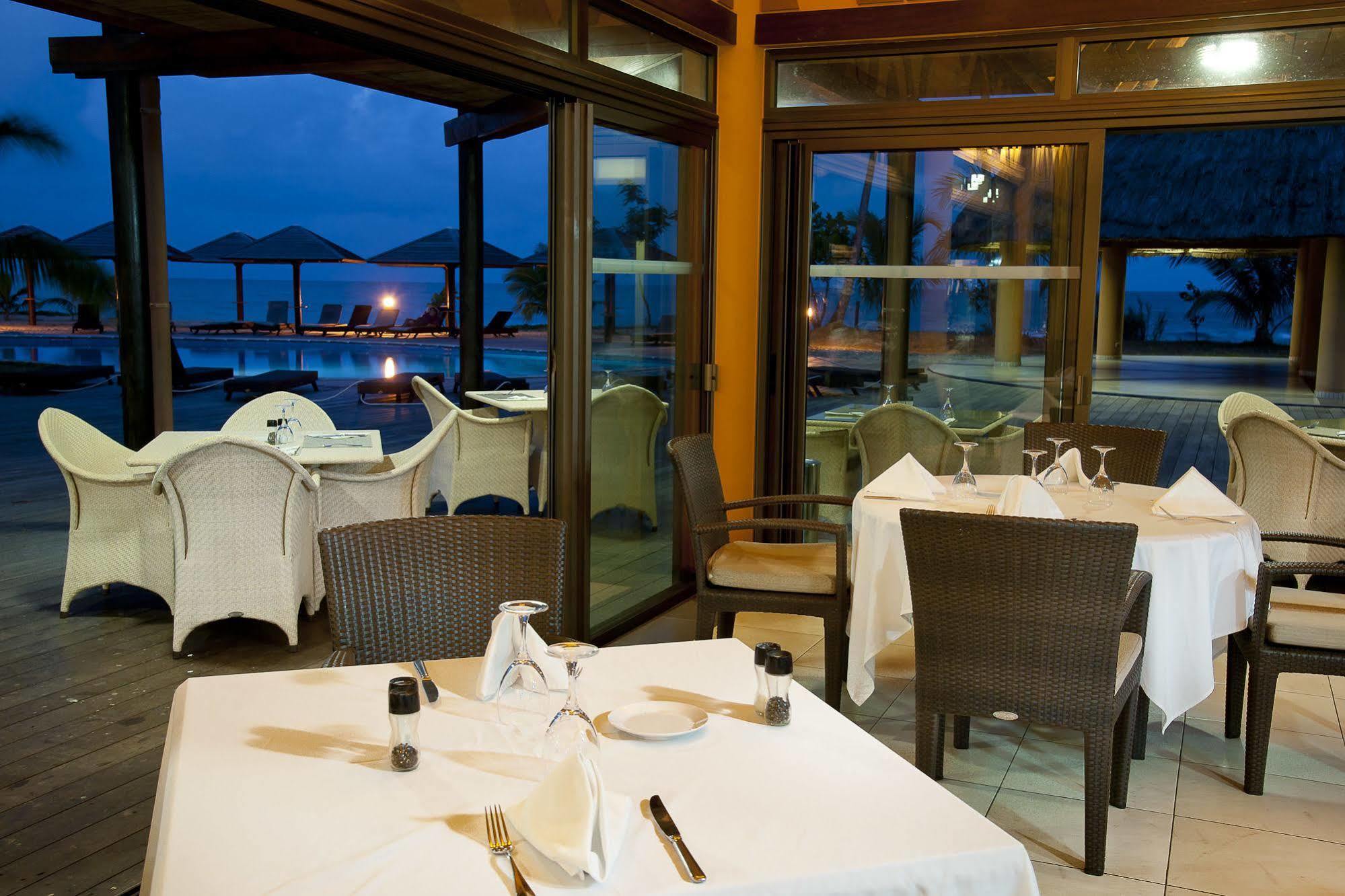 Hotel Tieti Poindimie Bagian luar foto